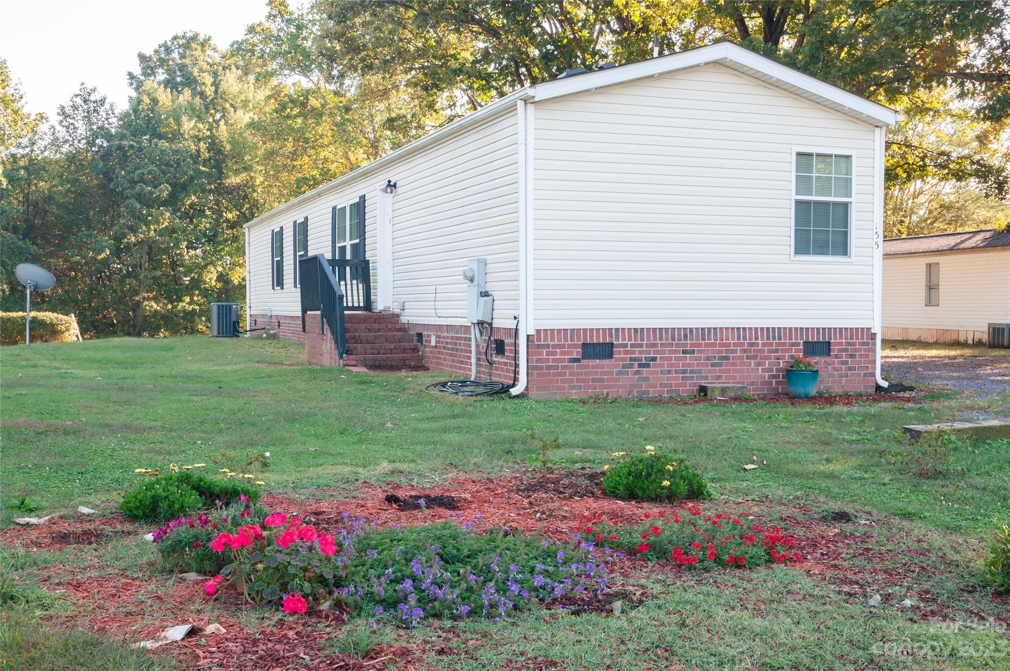 155 Liberty Road Mocksville, NC 27028 - Photo 1 of 15 Gallery Image 1