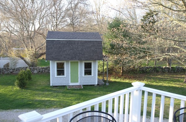 1562 Main Road Westport, MA 02790 - Photo 6 of 30 Gallery Image 6