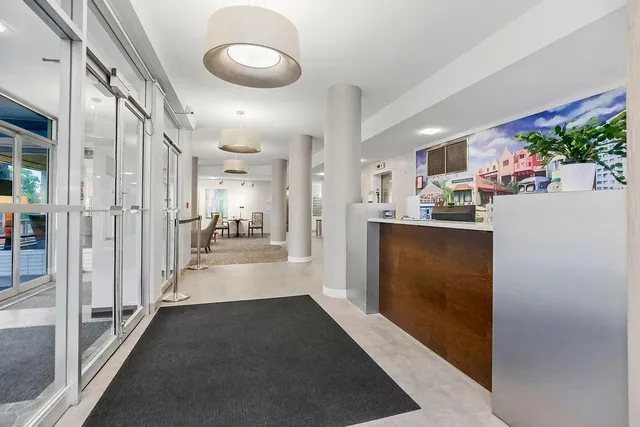 $211,995 | 333 West Meyer Boulevard, Unit 215, Kansas City, MO 64113