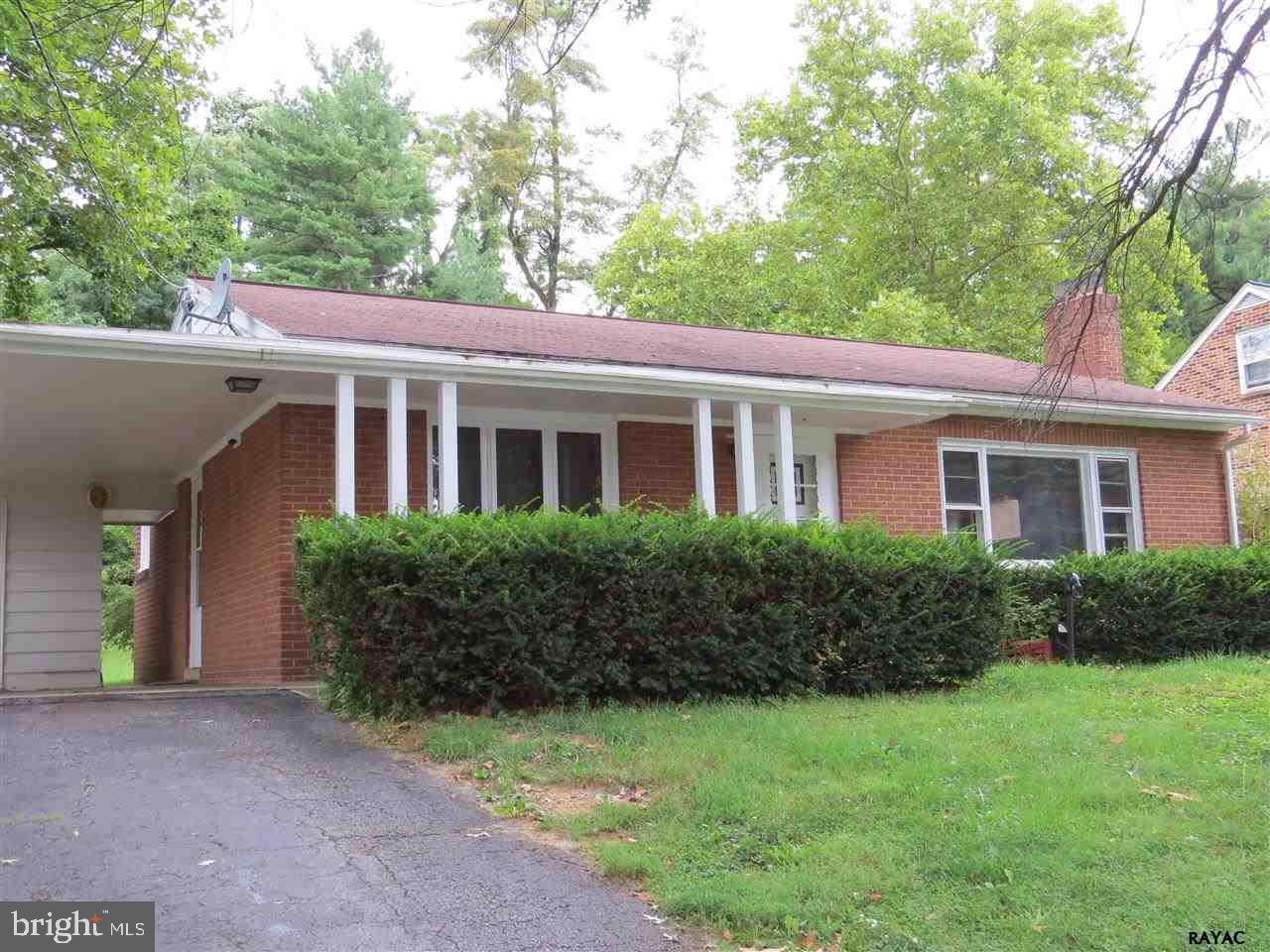 401 Corbin Road York, PA 17403 - Photo 2 of 11