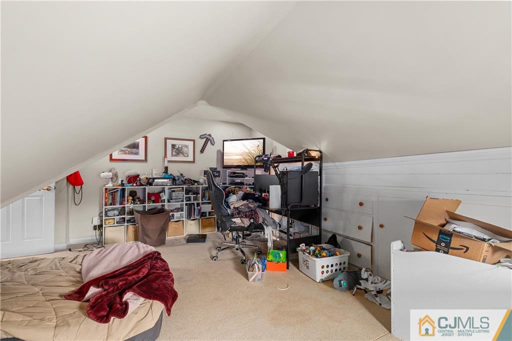 16 Rolling Road Middlesex, NJ 08846 - Photo 16 of 24 Gallery Image 16
