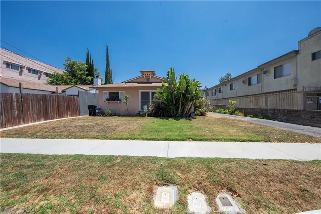 $1,500,000 | 5238 Hermitage Avenue, Valley Village, CA 91607