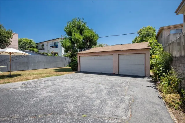 $1,500,000 | 5238 Hermitage Avenue, Valley Village, CA 91607