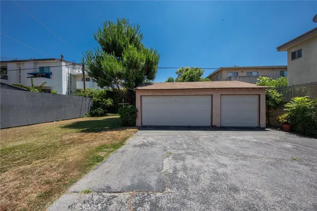 $1,500,000 | 5238 Hermitage Avenue, Valley Village, CA 91607