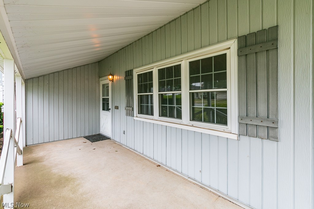 30204 Arnold Road Willowick, OH 44095 - Photo 2 of 23 Gallery Image 2