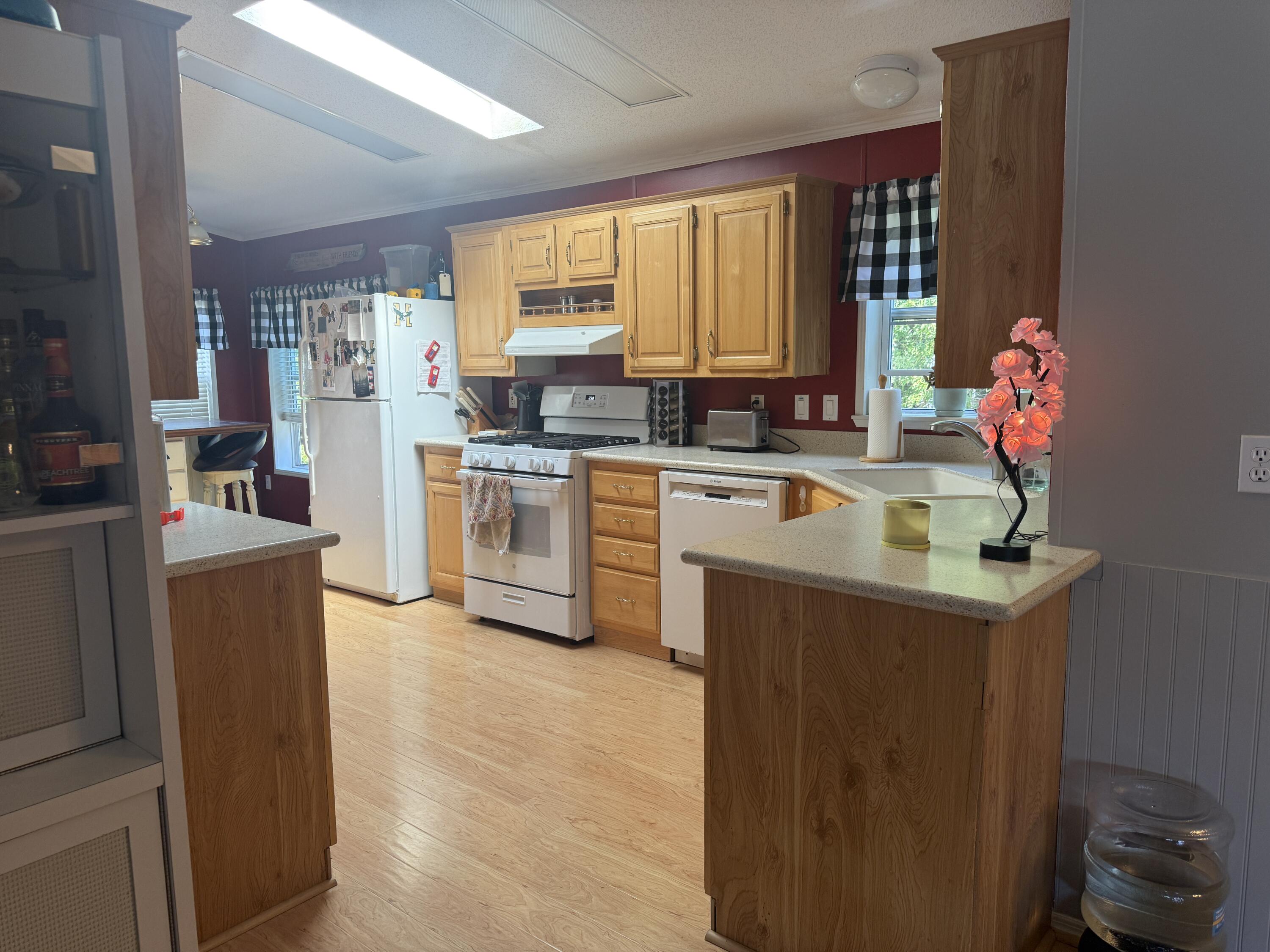 19 N Street Bangor, ME 04401 - Photo 15 of 49 IMG_9295