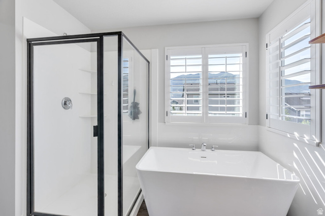 252 North Sunrise Rnch Drive Mapleton, UT 84664 - Photo 33 of 62 Freestanding soaking tub with polished chrome fixtures