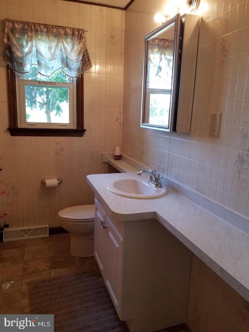 2030 Scheetzs Church Road Quakertown, PA 18951 - Photo 18 of 37 Gallery Image 18