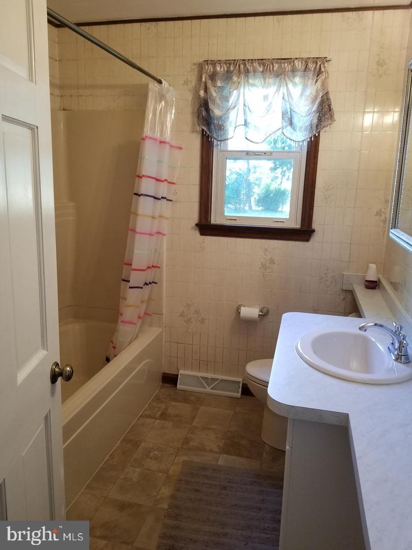 2030 Scheetzs Church Road Quakertown, PA 18951 - Photo 19 of 37 Gallery Image 19