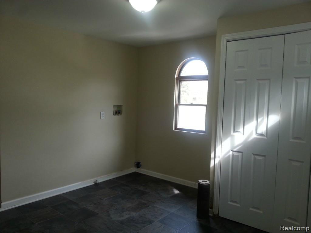 4050 Parker Road Fort Gratiot, MI 48059 - Photo 32 of 47 20150413_102245.jpg