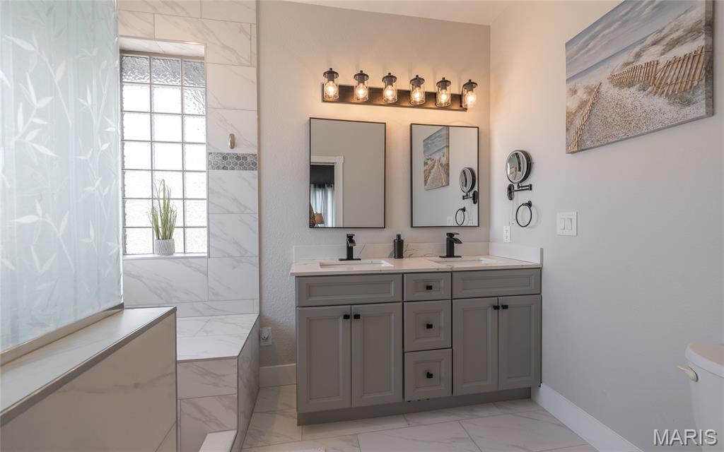 674 Lazy Days Road Osage Beach, MO 65065 - Photo 15 of 71