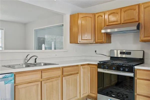 $299,000 | 301 Cloverdale Drive, Archdale, NC 27263