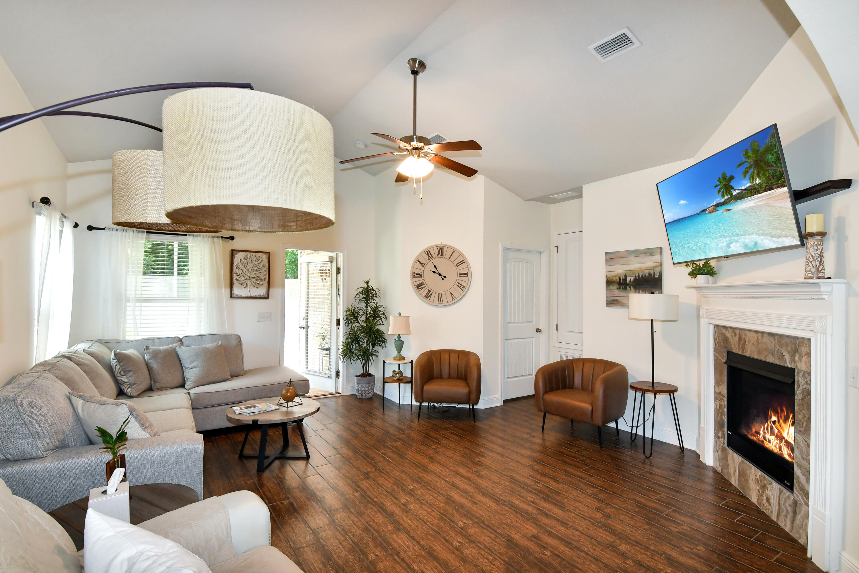 97 Dickens Drive Freeport, FL 32439 - Photo 3 of 48 DSC_2460