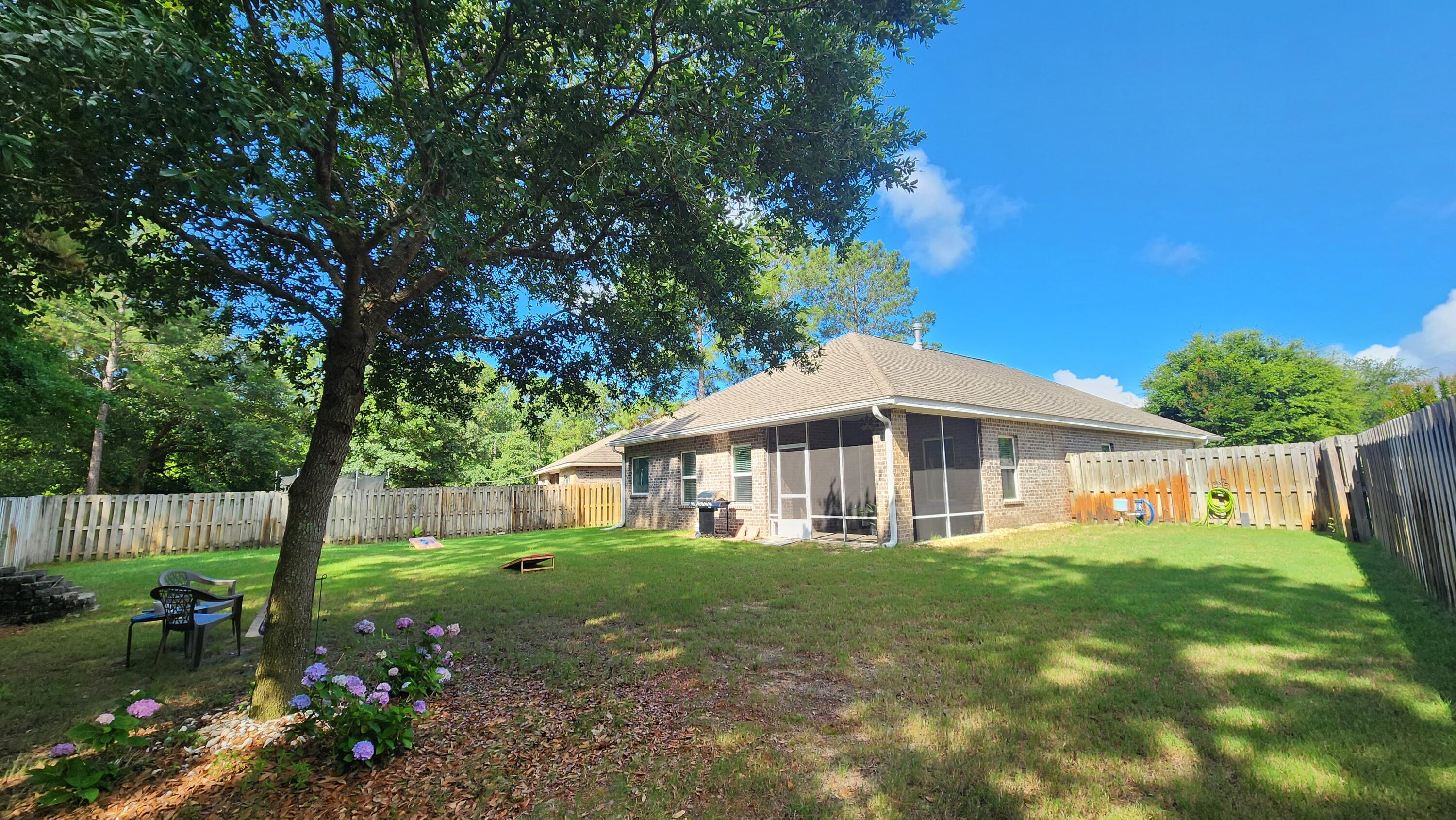 97 Dickens Drive Freeport, FL 32439 - Photo 33 of 48 20250605_043911