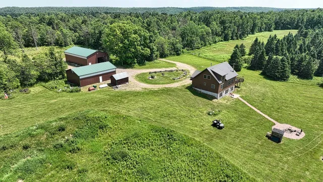 $950,000 | 75500 Joe Rein Road, Glidden, WI 54527