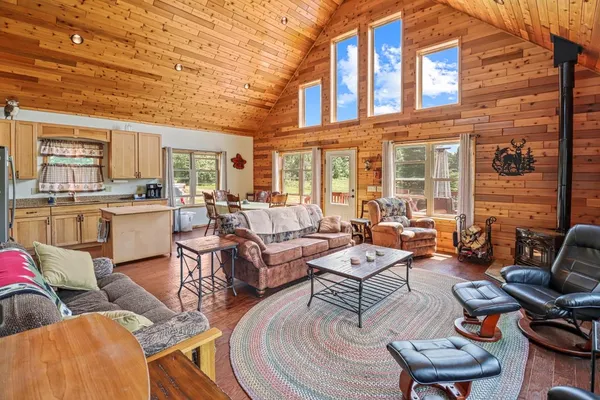 $890,000 | 75500 Joe Rein Road, Glidden, WI 54527