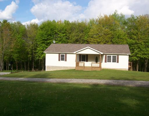 460 Foster Road Utica, PA 16362 - Photo 1 of 8 Exterior Front.