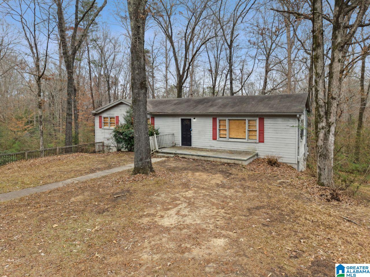 5616 Cruce Road Adamsville, AL 35005 - Photo 2 of 28