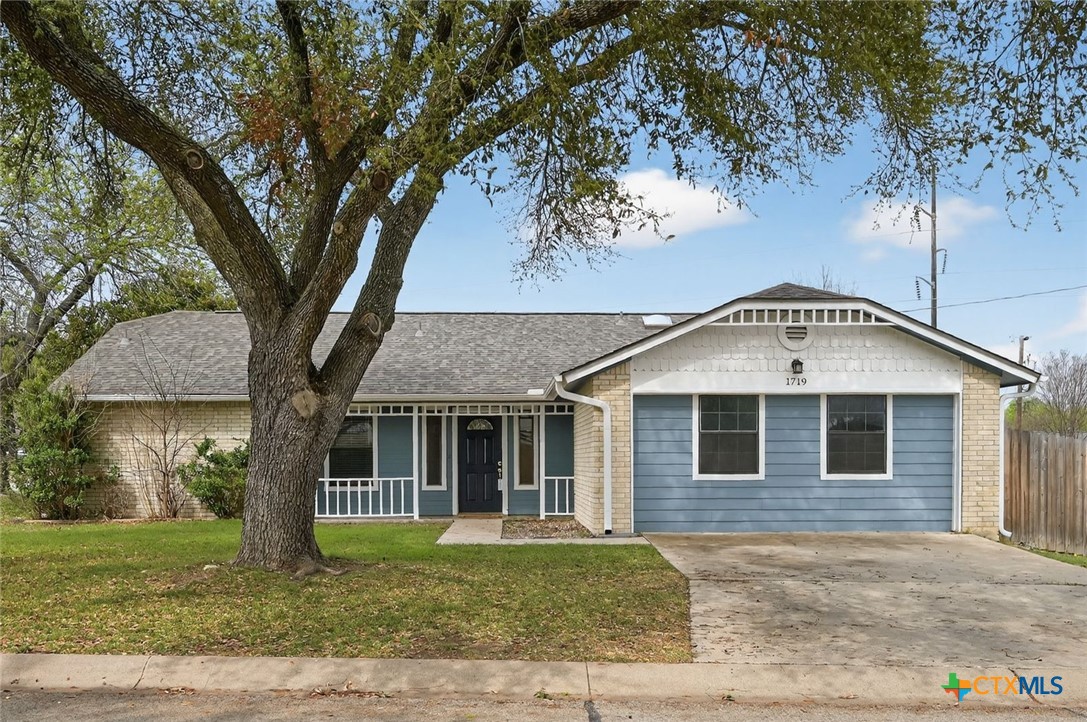 1719 Ridgeway Drive Temple, TX 76502 - Photo 1 of 28 1719 Ridgeway Dr., Front entrance with porch.