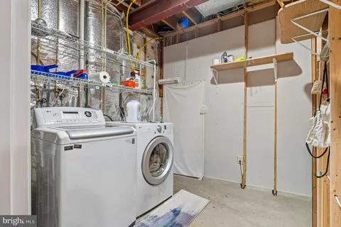 $699,000 | 6610 West Lakeridge Road, New Market, MD 21774