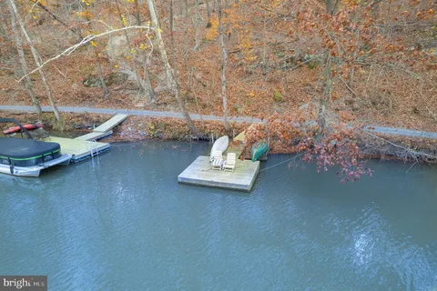 $699,000 | 6610 West Lakeridge Road, New Market, MD 21774