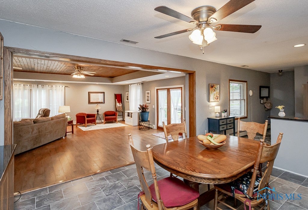 5376 Alexander Road Pemberville, OH 43450 - Photo 14 of 50 Eat in Kitchen