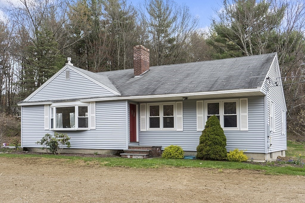 37 Clinton Road Sterling, MA 01564 - Photo 1 of 38 Gallery Image 1