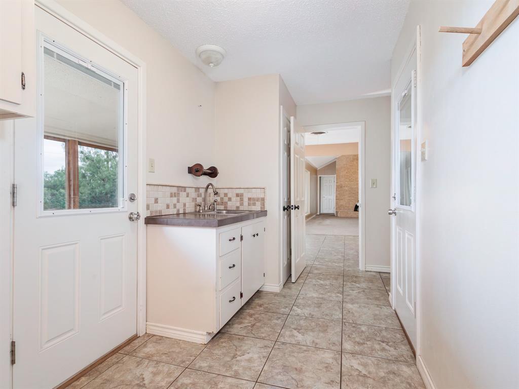 905 High Road Coleman, TX 76834 - Photo 34 of 40