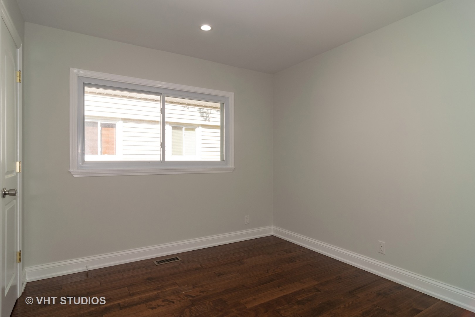 311 East Schaumburg Road Streamwood, IL 60107 - Photo 7 of 10
