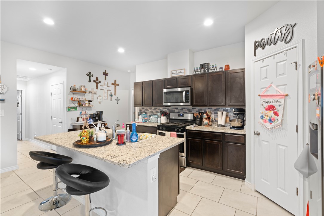 3918 Banily Drive Corpus Christi, TX 78410 - Photo 5 of 16