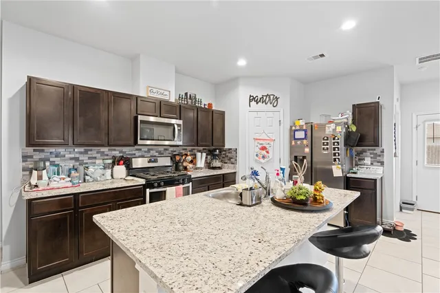 $2,500 | 3918 Banily Drive, Corpus Christi, TX 78410