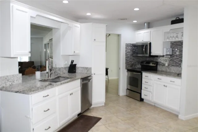 $3,500 | 7655 Cardiff Court North, St. Petersburg, FL 33709