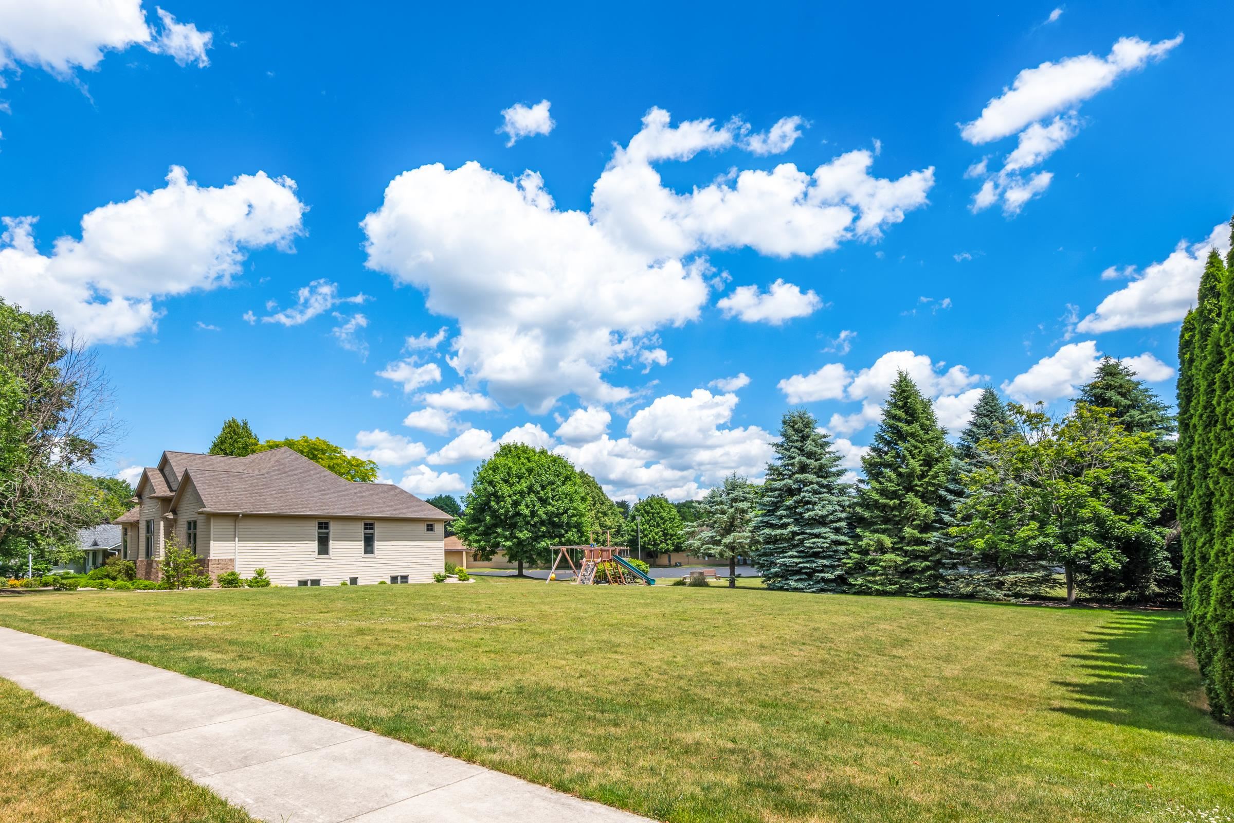 1015 Thomas Street Ripon, WI 54971 - Photo 51 of 65