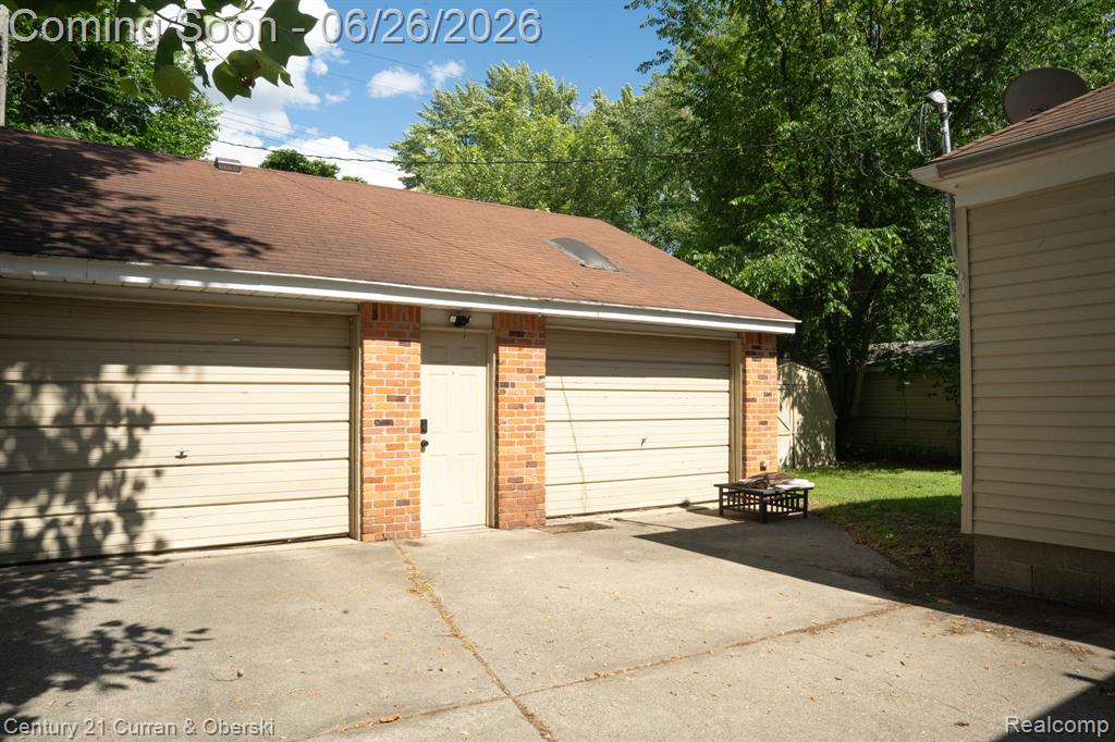 16732 Garfield Redford, MI 48240 - Photo 26 of 31