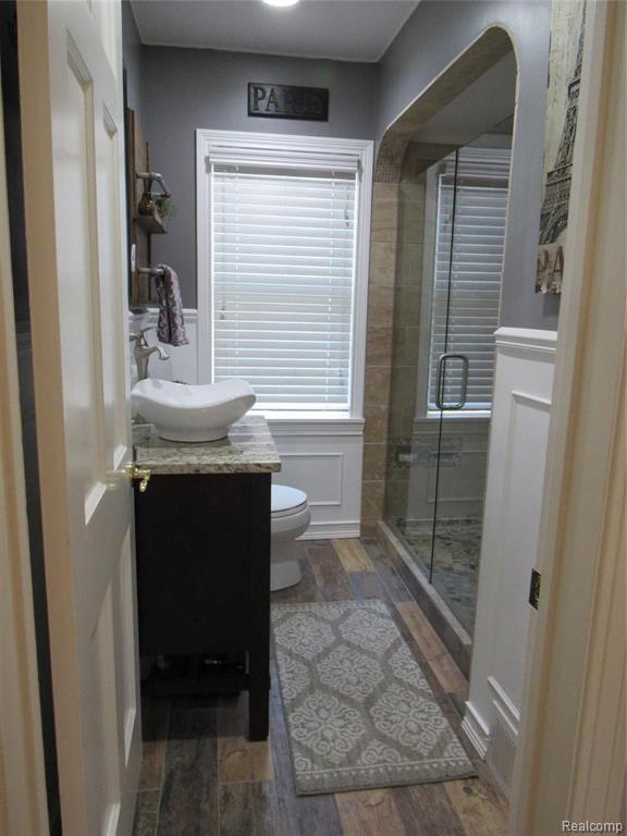 1635 Fairholme Road Grosse Pointe Woods, MI 48236 - Photo 28 of 42