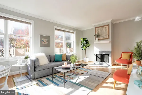 $3,200 | 1737 P Street Northwest, Unit 501, Washington, DC 20036