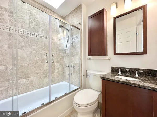 $3,200 | 1737 P Street Northwest, Unit 501, Washington, DC 20036