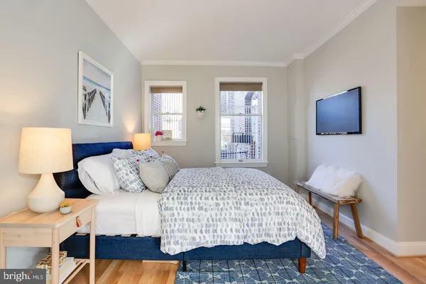 $3,200 | 1737 P Street Northwest, Unit 501, Washington, DC 20036