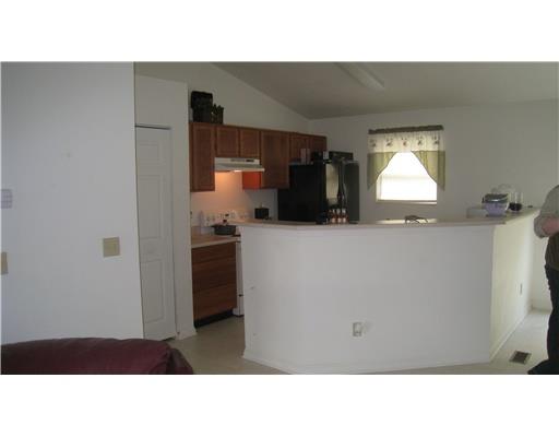 1104 Rural Ridge Drive Cheswick, PA 15024 - Photo 4 of 17 Kitchen. Fully equipped Kitchen has cabinets under half bar wall