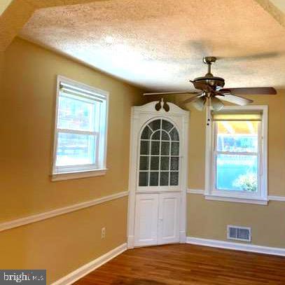 138 Garden Ridge Road Catonsville, MD 21228 - Photo 3 of 14
