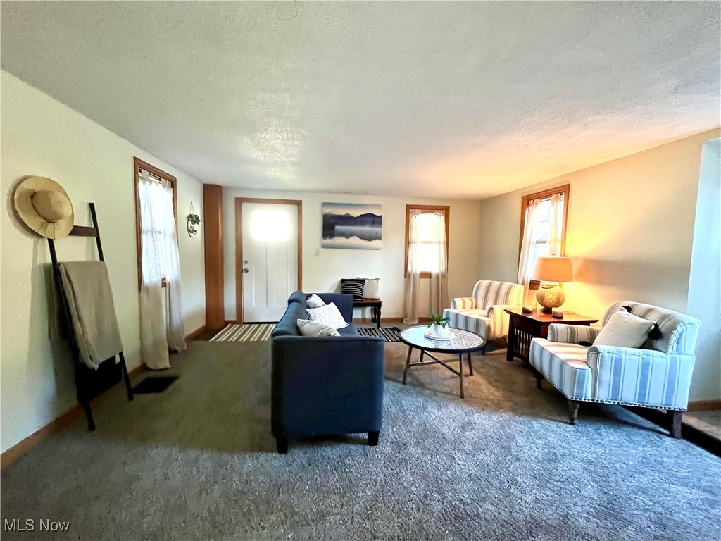 366 Pangborn Road Leavittsburg, OH 44430 - Photo 6 of 29 Gallery Image 6