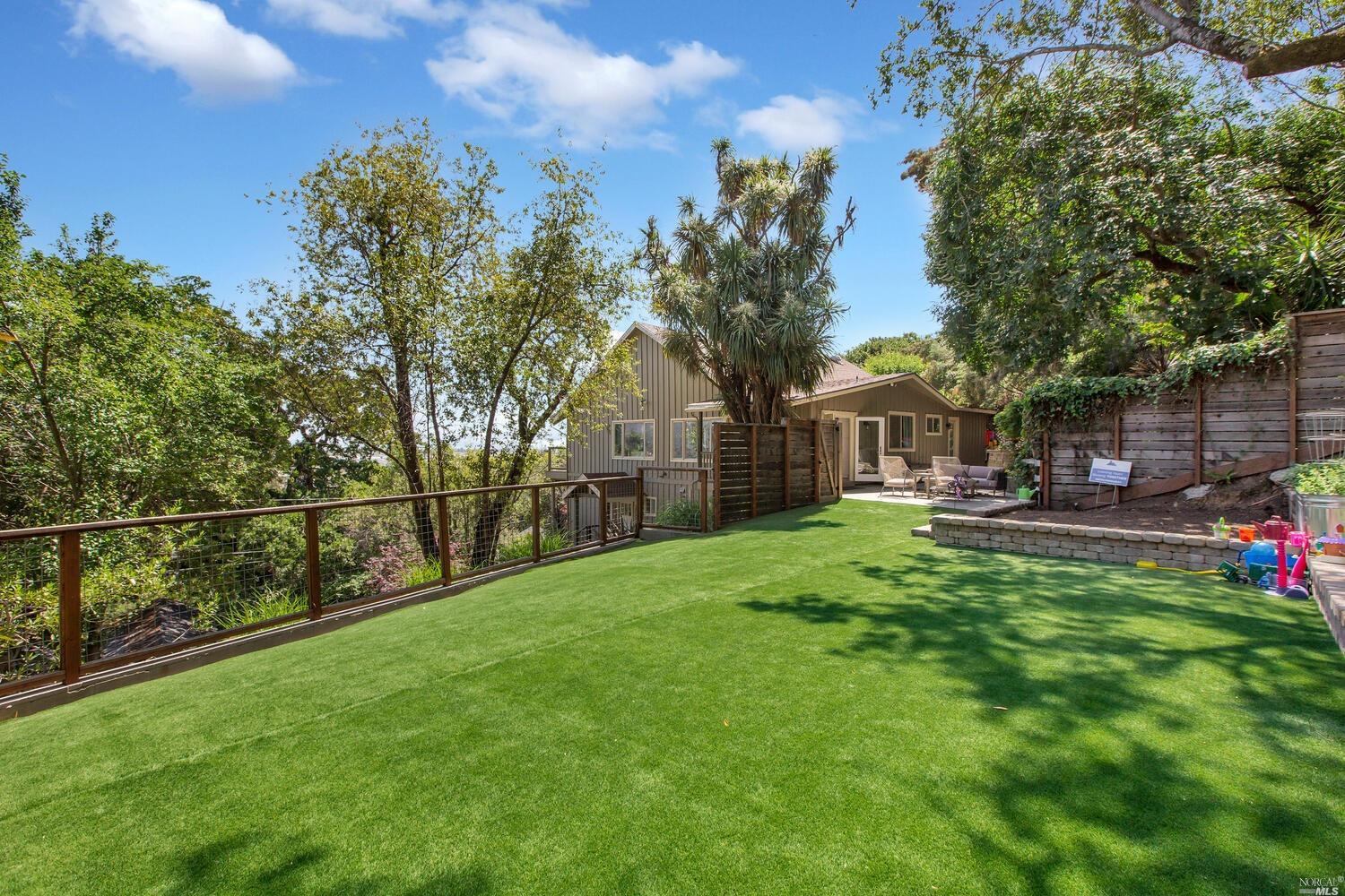 31 Roberts Avenue San Rafael, CA 94901 - Photo 1 of 1 Gallery Image 1