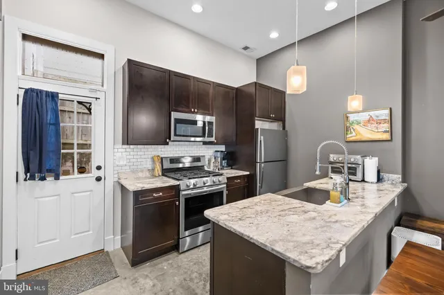 $624,900 | 719 F Street Northeast, Washington, DC 20002