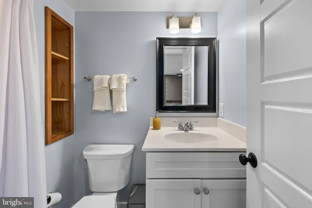 $624,900 | 719 F Street Northeast, Washington, DC 20002