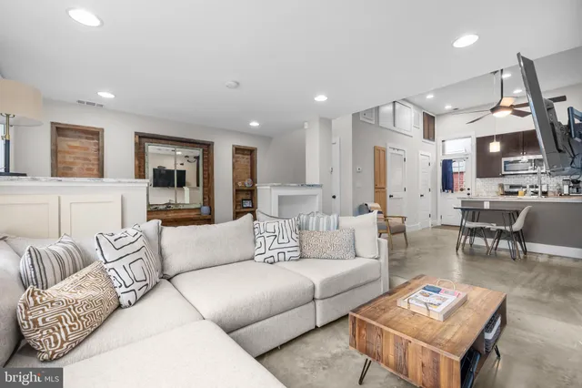 $624,900 | 719 F Street Northeast, Washington, DC 20002