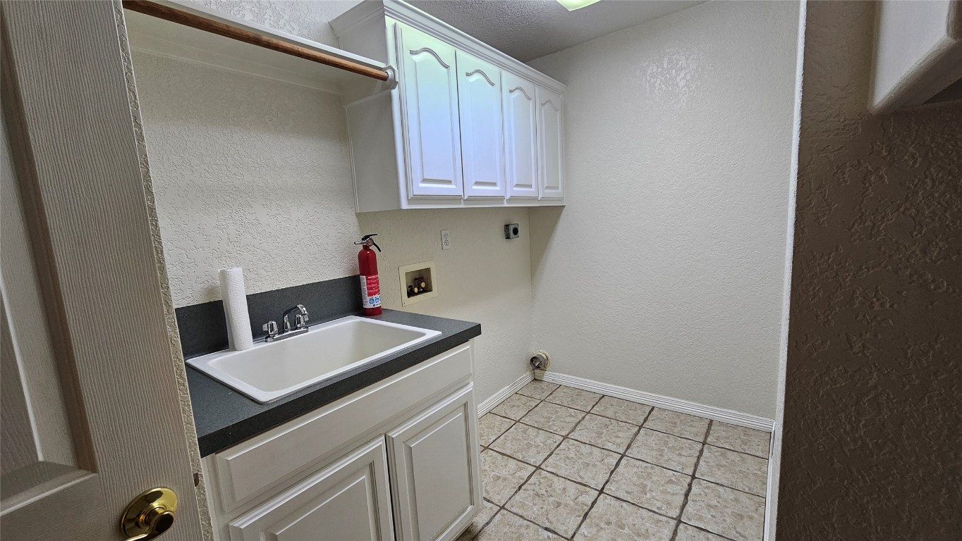 1301 County Road 262 Georgetown, TX 78633 - Photo 28 of 39