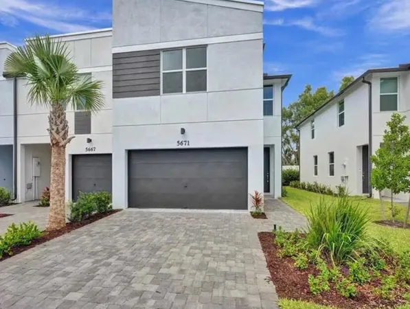 $3,550 | 5671 Enclave Drive, West Palm Beach, FL 33407