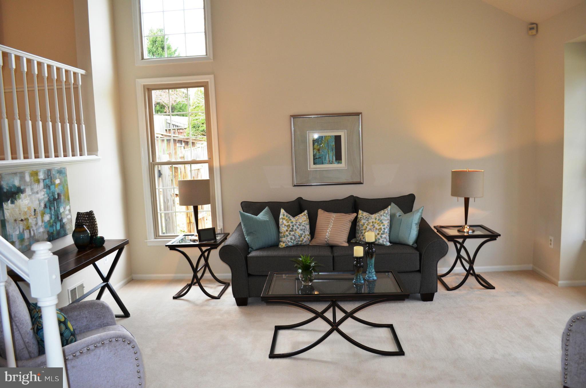 135 Environs Road Sterling, VA 20165 - Photo 5 of 27 Living Room