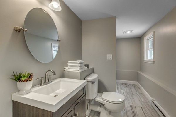 82 Old Stage Road Chelmsford, MA 01824 - Photo 17 of 22 Gallery Image 17