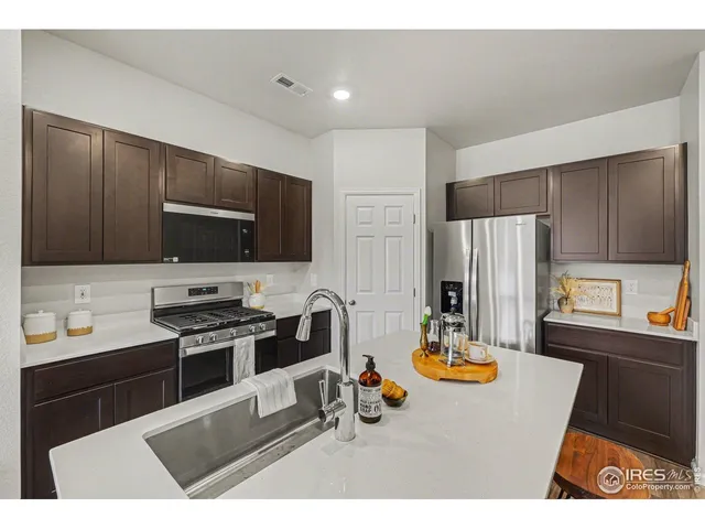 $400,000 | 1600 Riverplace Drive, Unit 3, Windsor, CO 80550